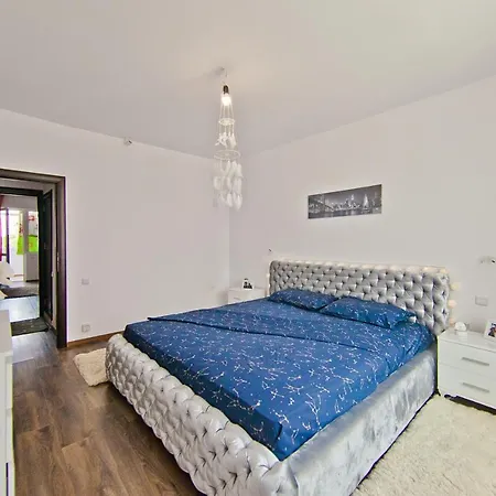 Dima's Ii Apartment